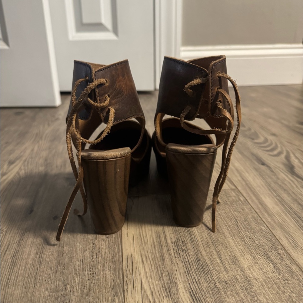 Free People desert gold clog - Picture 5 of 6